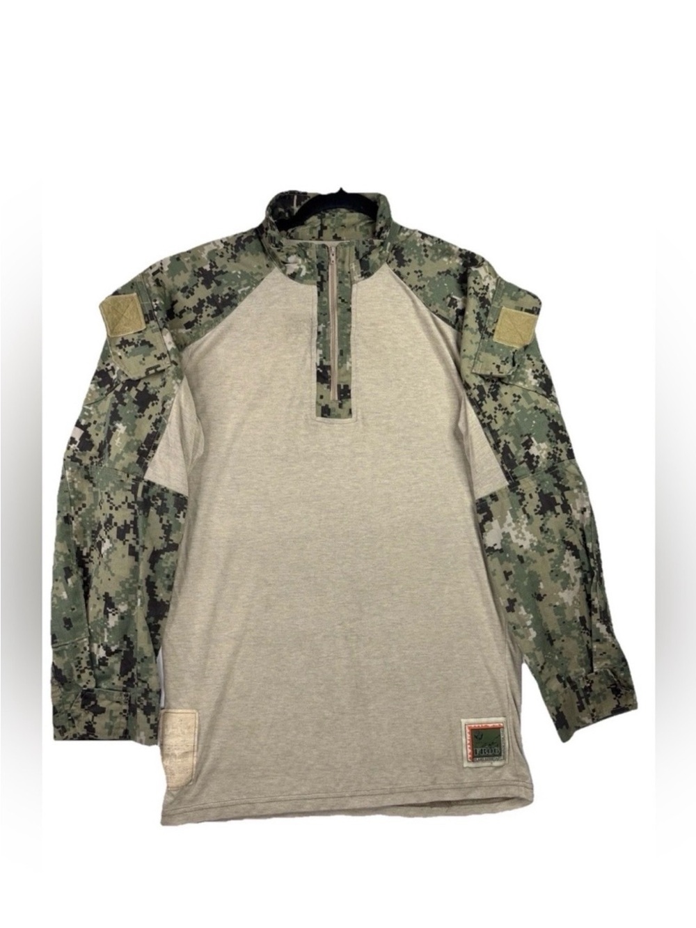 FROG AOR2 Tactical Combat Shirt
- Mens Medium-Regular Navy SEAL
NWU Type III